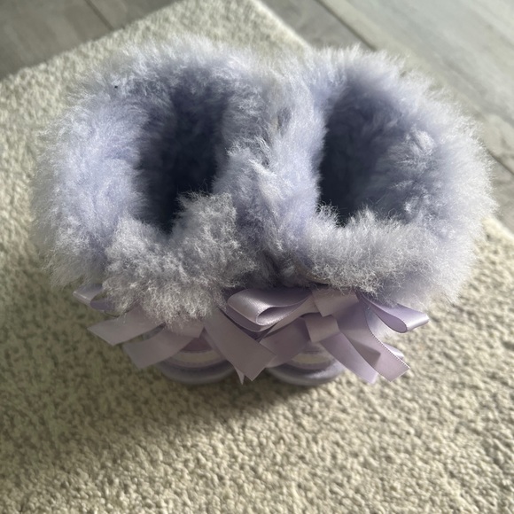 Ugg toddler girl boots - Picture 4 of 6